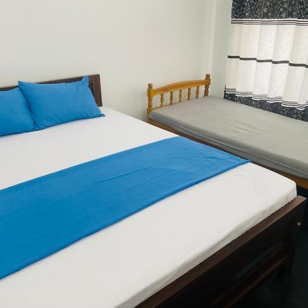 Araliya White House Lägenhet Negombo Exteriör bild